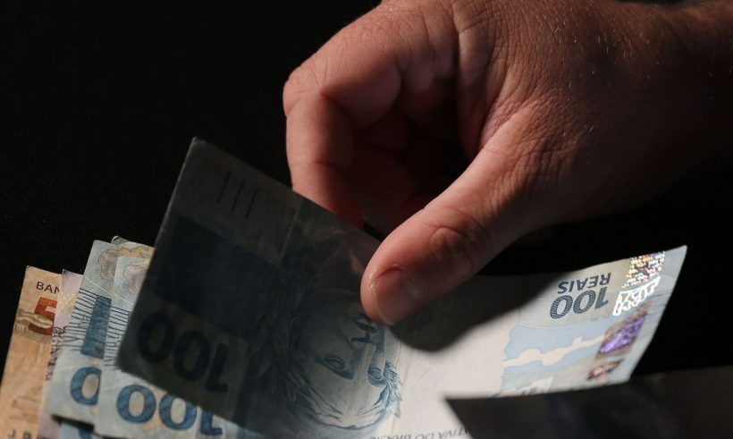  INSS começa a pagar antecipação da primeira parcela do 13º salário