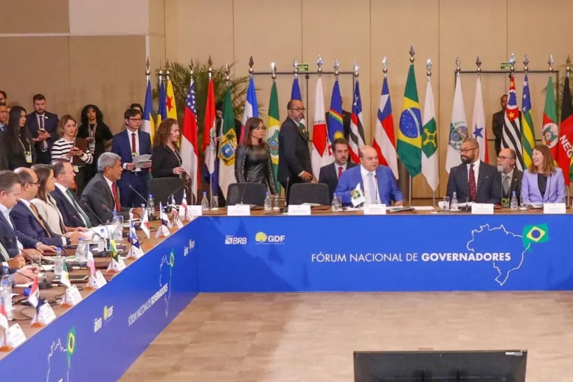  Jerônimo Rodrigues participa de Fórum de Governadores e solicita reabertura de oito aeroportos
