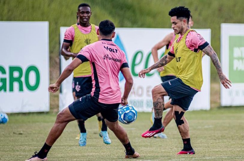  Vitória se prepara para enfrentar o Novorizontino neste domingo (16)