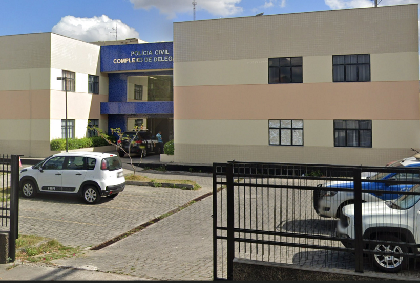  Corpo de mulher é encontrado com marcas de tiros em Feira de Santana