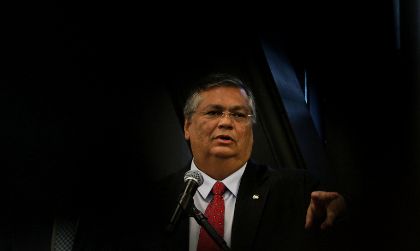  Dino aponta falta de segurança para faltar à audiência na Câmara