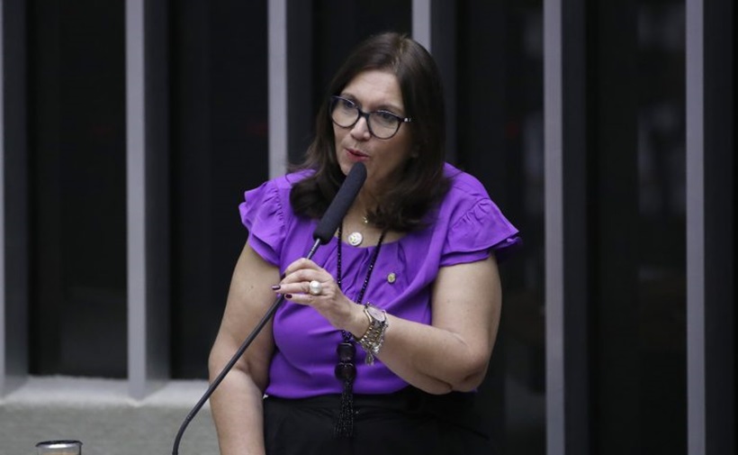  Câmara aprova ampliação do direito da mulher a acompanhante nos serviços de saúde