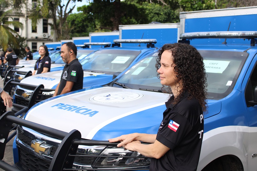  Polícia Técnica recebe mais 19 rabecões e assina contrato para digitalizar laudos do IML