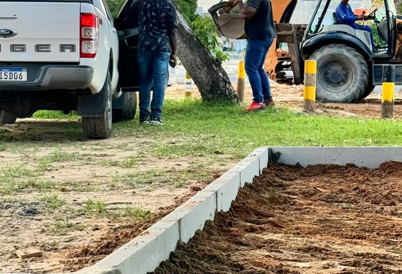  Prefeitura de Camaçari invade área privada de restaurante em Guarajuba