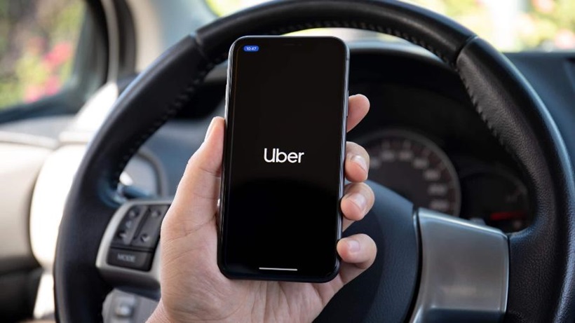  Motorista de aplicativo é esfaqueada e tem carro roubado em Camaçari