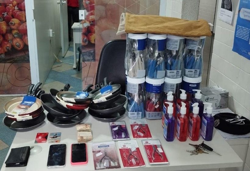  PM prende grupo suspeito de roubo em Camaçari