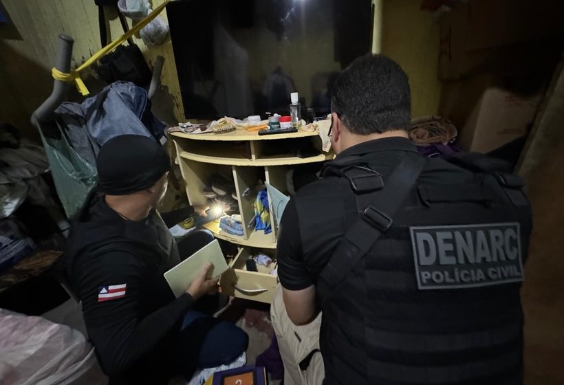  Polícia Civil apreende materiais do tráfico durante Operação Proteger