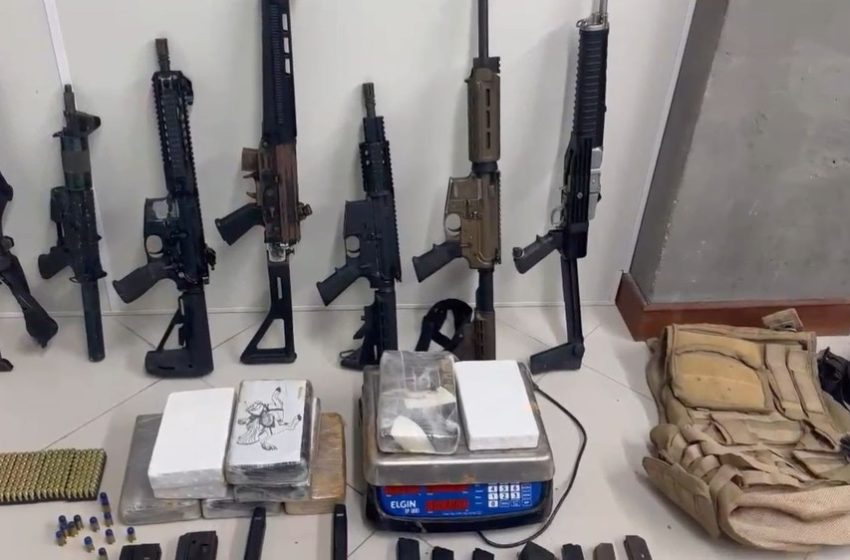  Seis fuzis, metralhadora e mais de mil munições são encontrados em ‘bunker’ durante maior apreensão de armas na Bahia em 2024