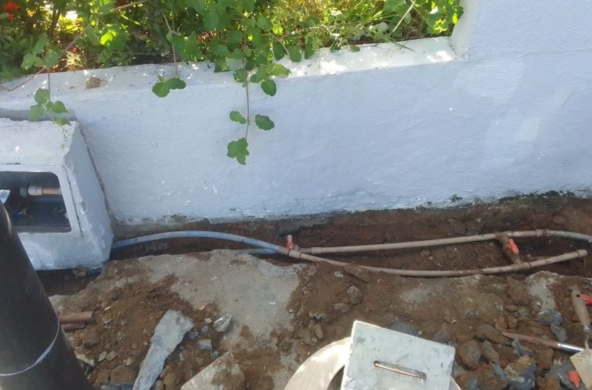  Academia de ginástica é flagrada furtando água em Lauro de Freitas