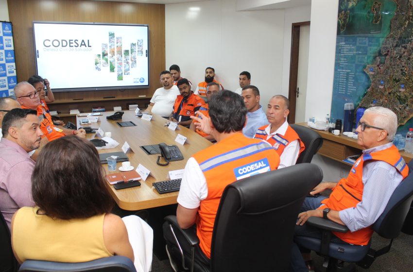  Representante de Dias d’Ávila participa do encontro de Defesas Civis da RMS em Salvador