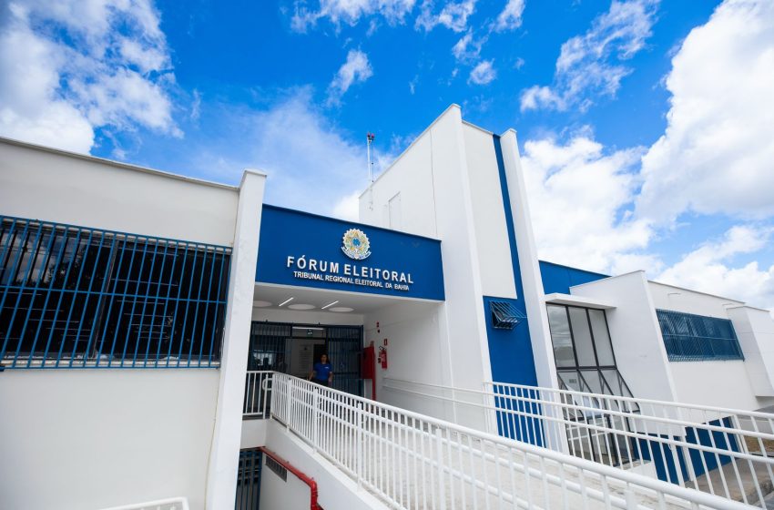  Fórum Eleitoral de Camaçari é reinaugurado e entregue com melhorias estruturais e sustentáveis