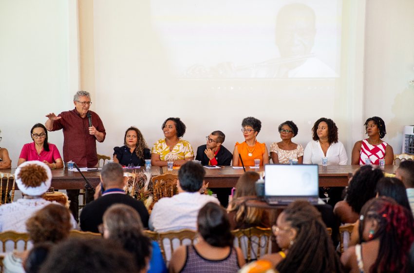  Camaçari sedia aula inaugural de curso pioneiro sobre relações étnico-raciais na educação básica