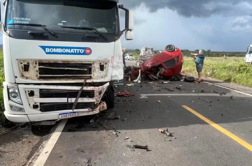 Tragédia na BR-135: colisão mata casal, dois filhos e neta no oeste da Bahia